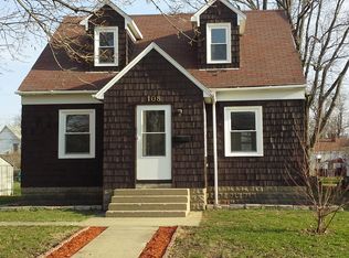 108 E Carroll St, Kentland, IN
