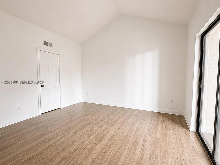 2550 SW 18th Ter #1706 — Photo 11