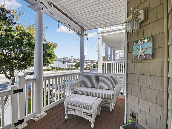 4th image of 3013 West Ave #1