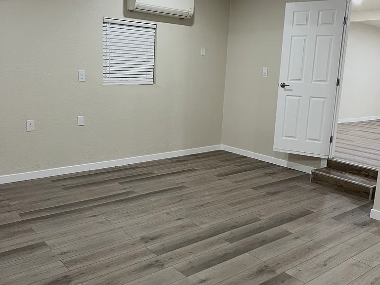 2534 K Ave #1/2 — Photo 1