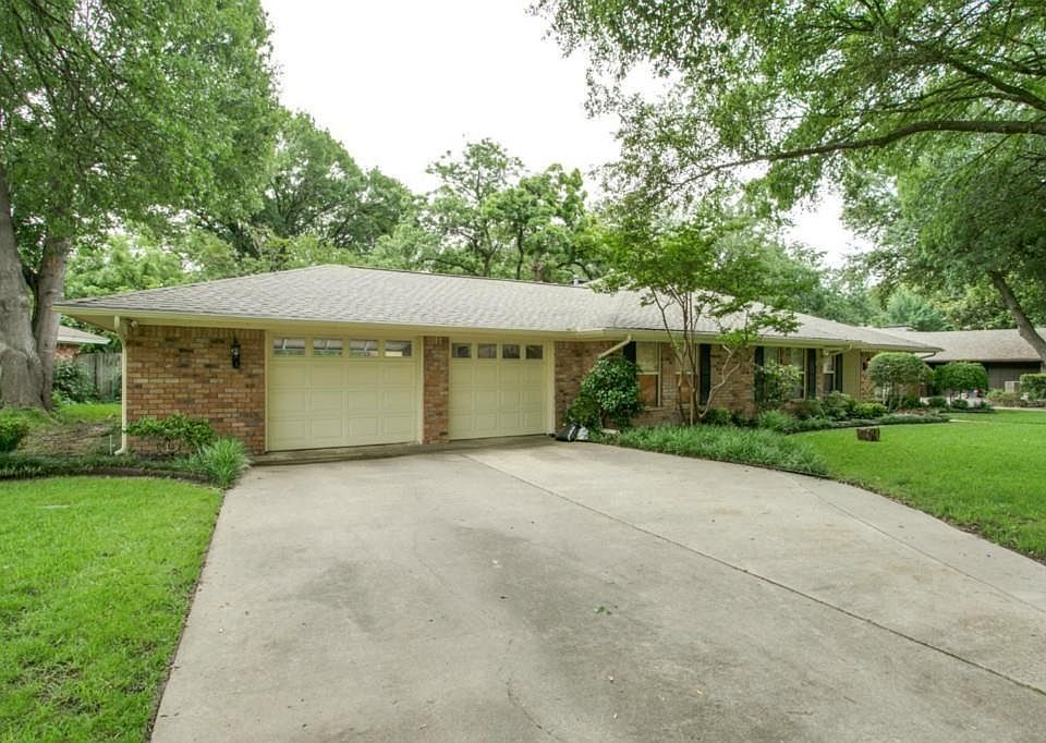 2nd image of 3116 Rockbrook Dr