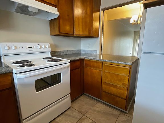3rd image of 725 Kearney St #13