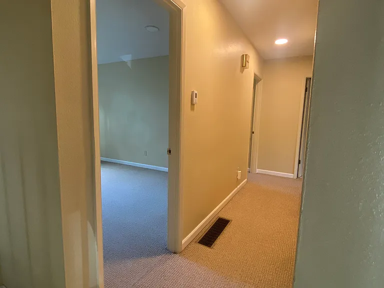 1427 SW 66th Ave — Photo 22
