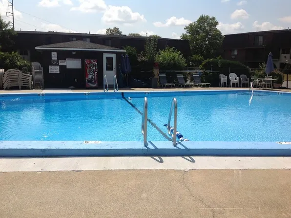 Oak Ridge Village Apartments