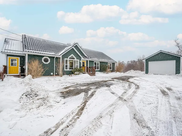 Pembroke Wharf Rd, West Hants, NS B0N 2R0