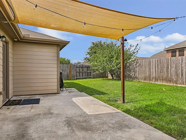 20805 Langworth Pl — Photo 7