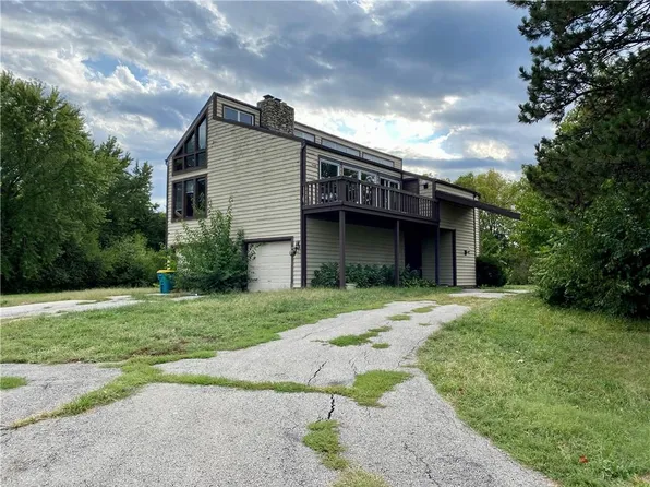 9455 W 151st St, Overland Park, KS 66221