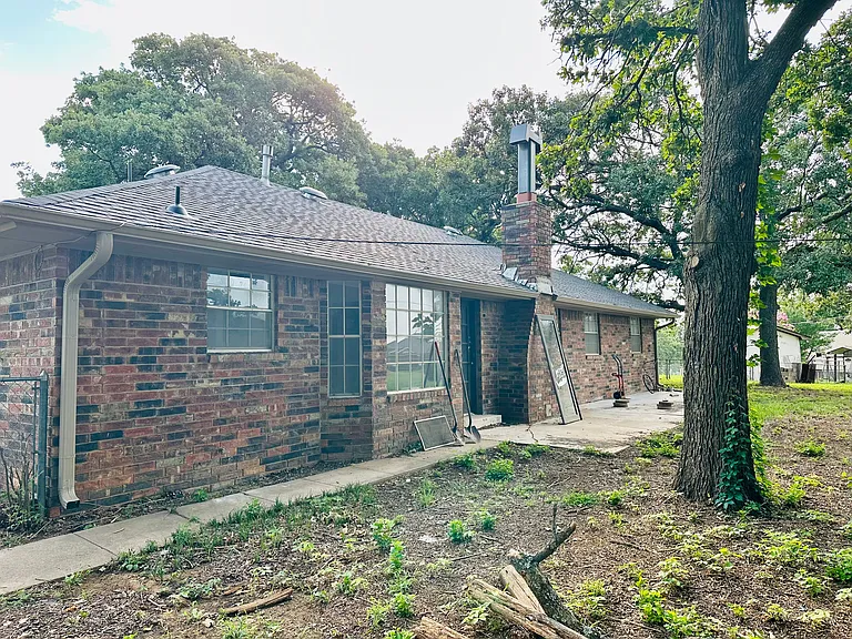 107 Clador Dr — Photo 2