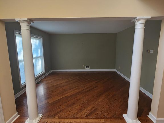 4th image of 333 Cottonwood Dr