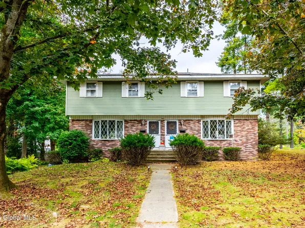 3 Woodbine Road, Slingerlands, NY 12054