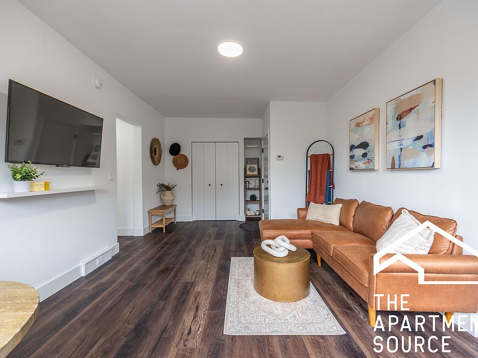 1st image of 1557 W Hollywood Ave #401