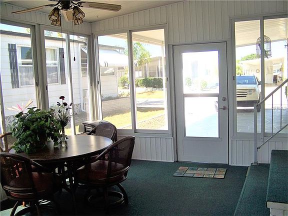 3rd image of 18 N Flora Vista St