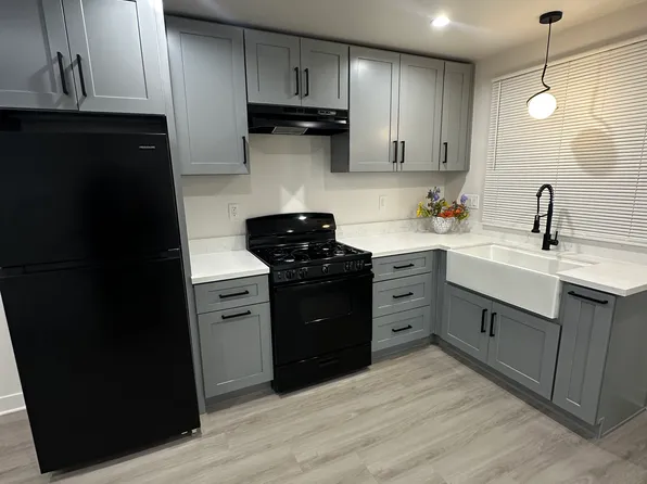12365 W Jerome St, Sun Valley, CA 91352