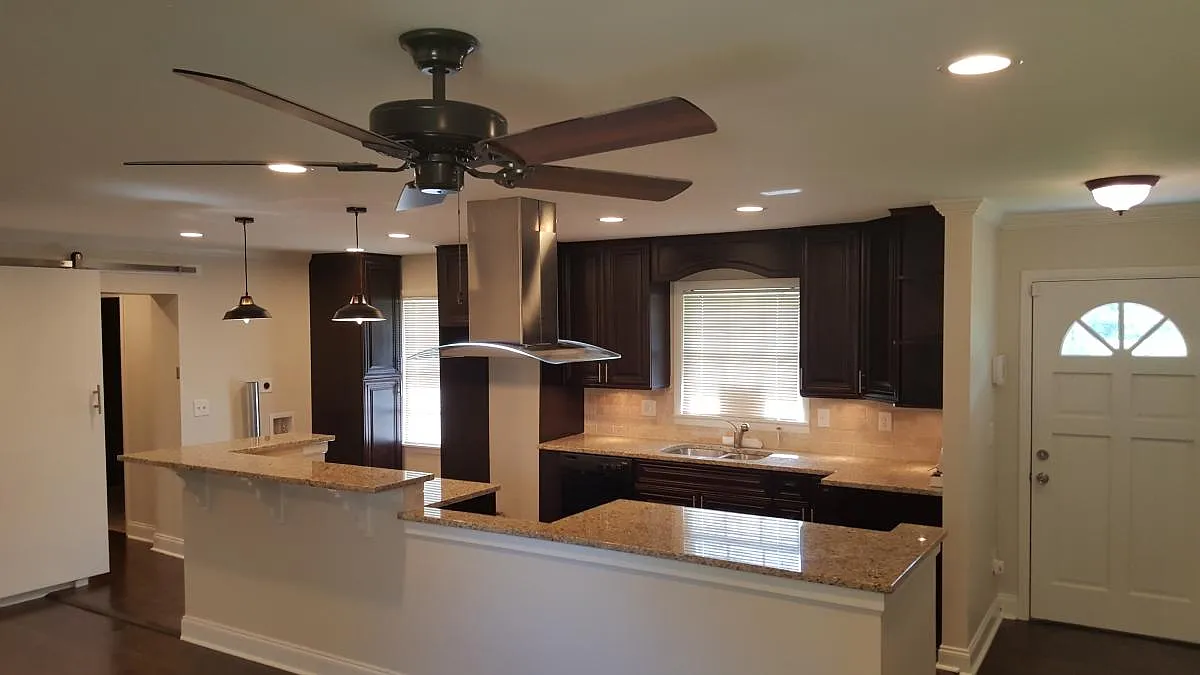 2584 Boulder Road SE — Photo 4