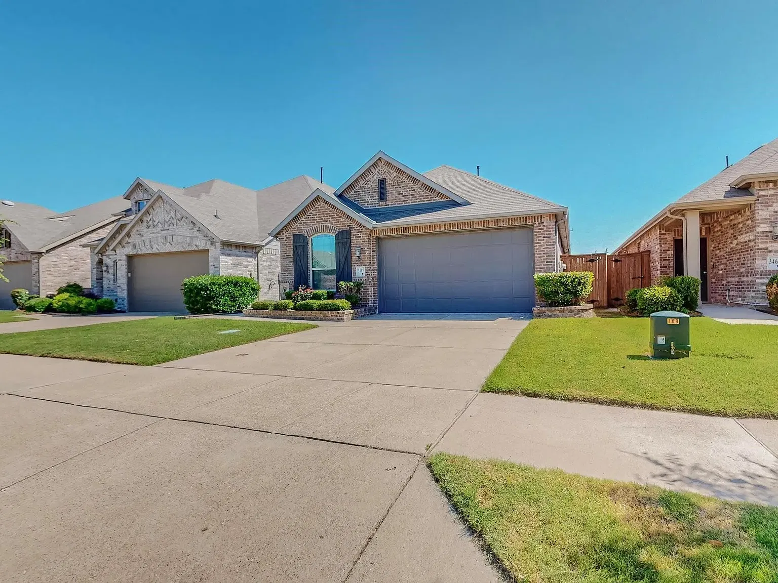 3 bed, 1600 sqft, $2,100 — Photo 1
