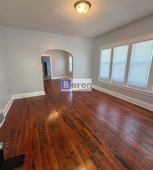 1st image of 1053 Huey St