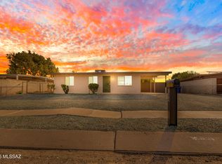 7575 E Apple Tree Dr, Tucson, AZ 85730