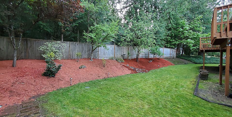 2nd image of 22431 NE 14th Dr