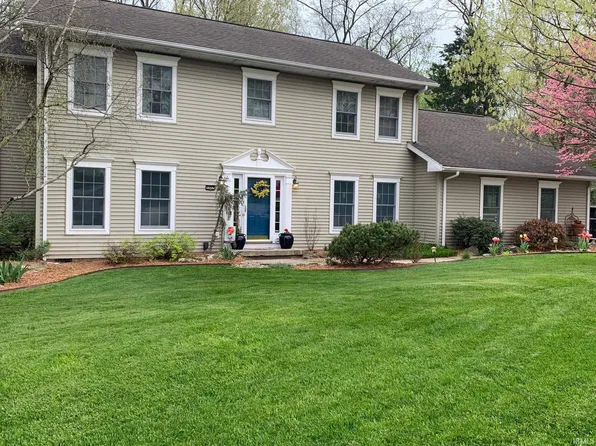 1177 N Dogwood Dr, Vincennes, IN 47591