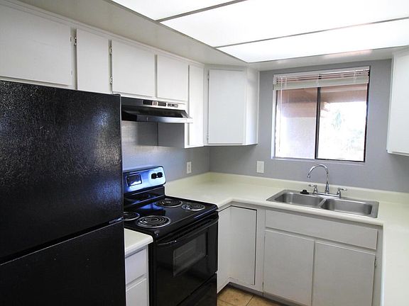 5th image of 4319 N 21st Dr APT 4