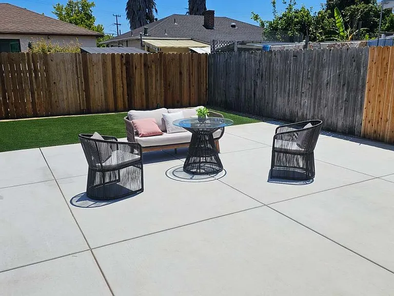 1252 Margery Ave — Photo 4