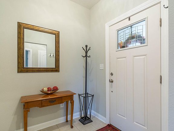 3rd image of 1551 W Castle Ct
