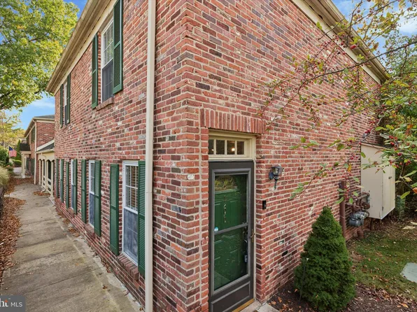 166 Ardwick Ter #4M, Lansdale, PA 19446