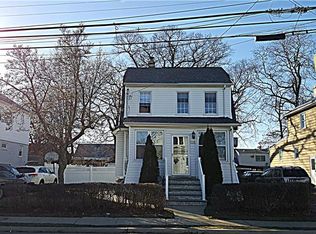 94 Cochran Pl, Valley Stream, NY 11581