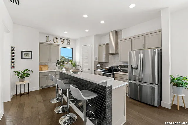 825 N Saint Marys St #301 — Photo 14