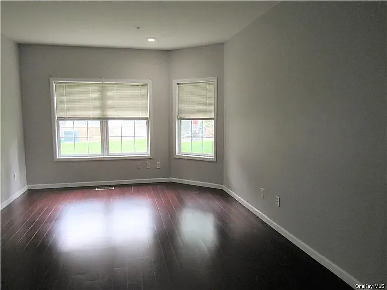 Half Moon Bay Dr — Photo 12