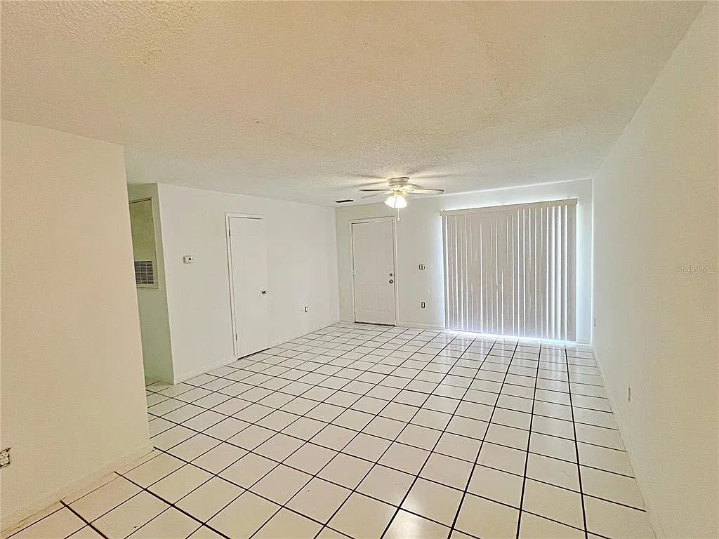 2 bed, 2.0 bath, 930 sqft, $1,500 — Photo 3