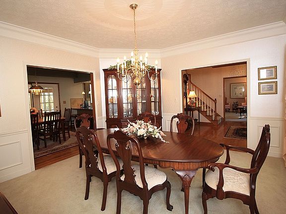 5th image of 6899 Saint Regis Blvd