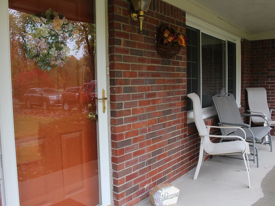 1st image of 6611 Grattan Ln