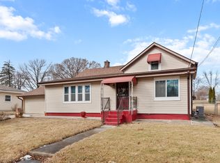 950 Rural St, Aurora, IL 60505