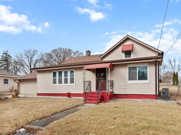 950 Rural St, Aurora, IL 60505