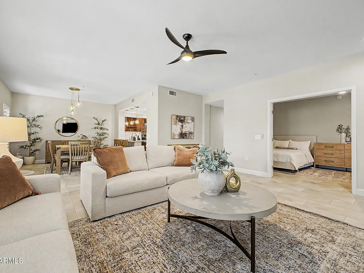 3 bed, 2.0 bath, 1880 sqft, $3,500 — Photo 3