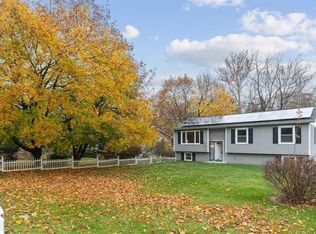 55 Camelot Rd, Poughkeepsie, NY 12601