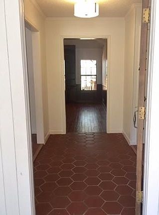 5th image of 9400 Topridge Dr