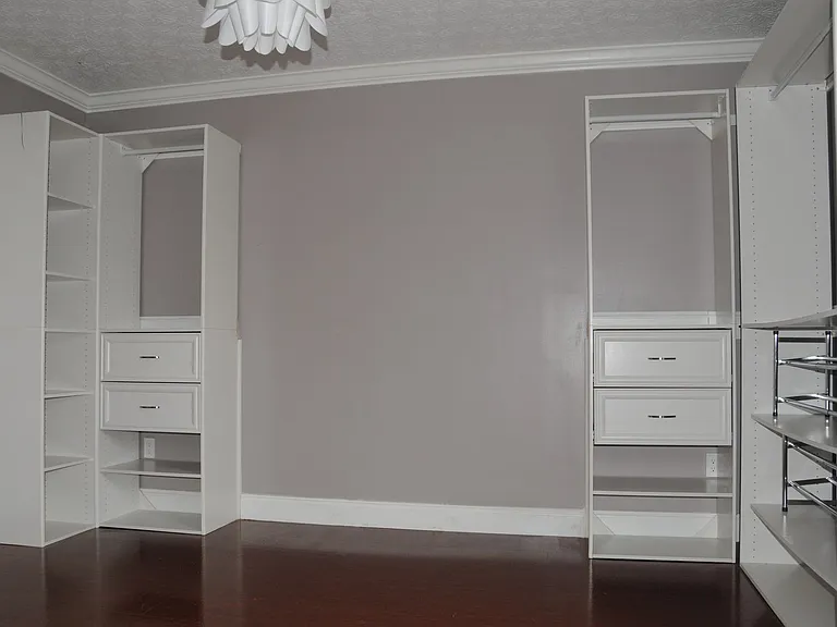 4705 Athalia Dr — Photo 13