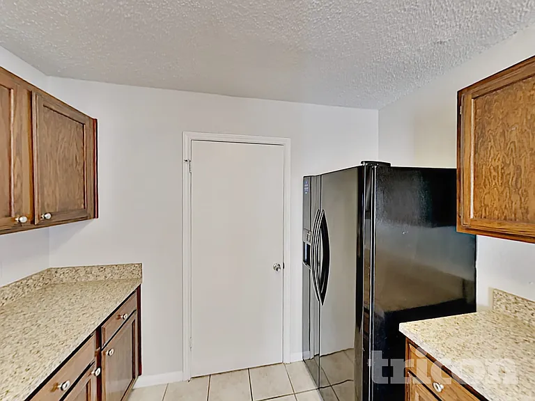 614 Rifleman Trl — Photo 5