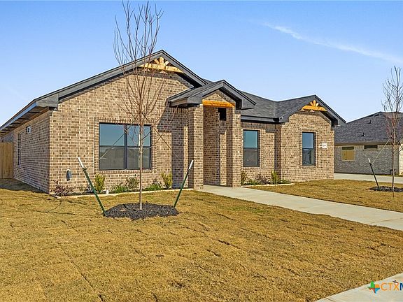 2nd image of 209 Bristlecone Dr