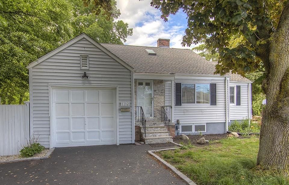 1st image of 179 Lynnfield St