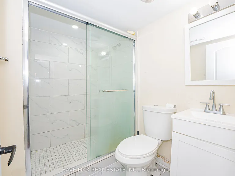 19 Boat St — Photo 15