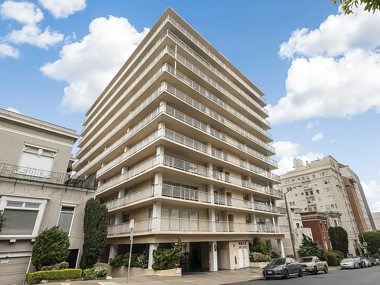 Vallejo Street Apartments
