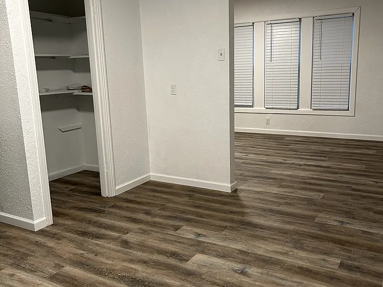 4623 S Lipscomb St — Photo 12