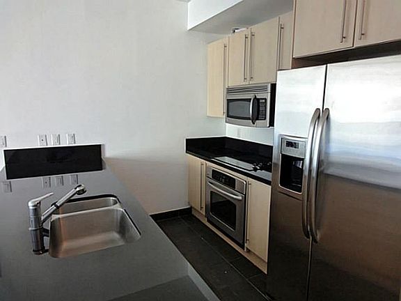 4th image of 1111 SW 1st Ave APT 1222