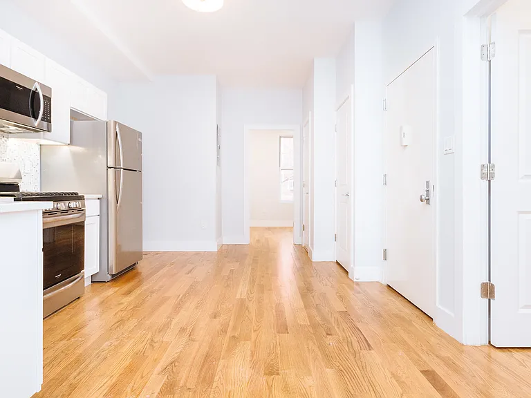 128 India St #2 — Photo 4
