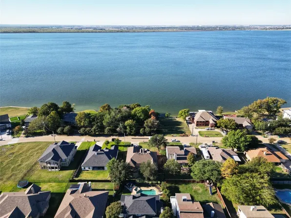 206 Scenic Dr, Heath, TX 75032