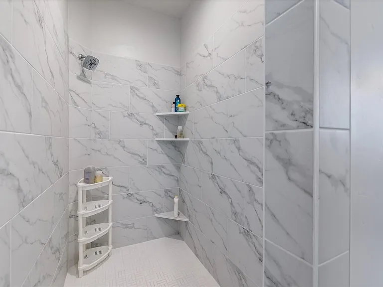 5562 S Zaivcla Ave — Photo 5