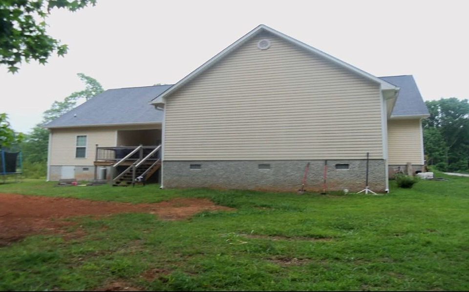 2nd image of 4446 Rivercliff Way